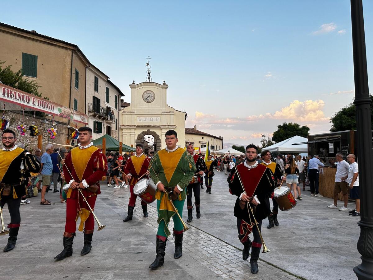 “Vicoli di Notte”: oggi a Prossedi spettacoli dal vivo, mostre, stand di artigianato e prodotti locali. - 
