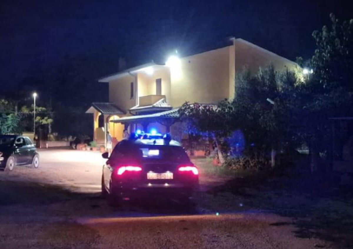 Trovano i ladri in casa, vengono aggrediti ma li fanno arrestare - 