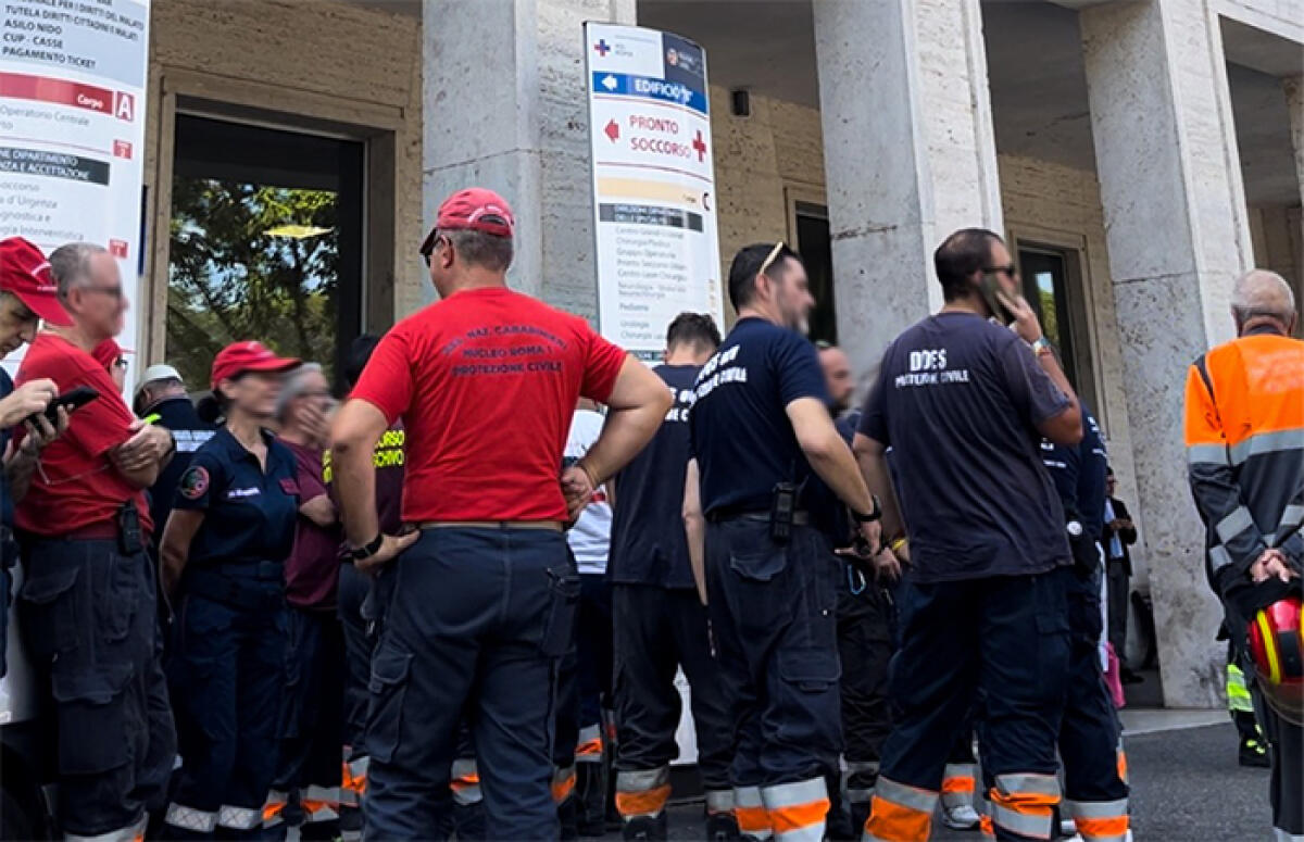 Soccorritori ustionati nell’incendio a Cinecittà: le condizioni restano critiche. "Al momento non necessaria la donazione di sangue”. - 