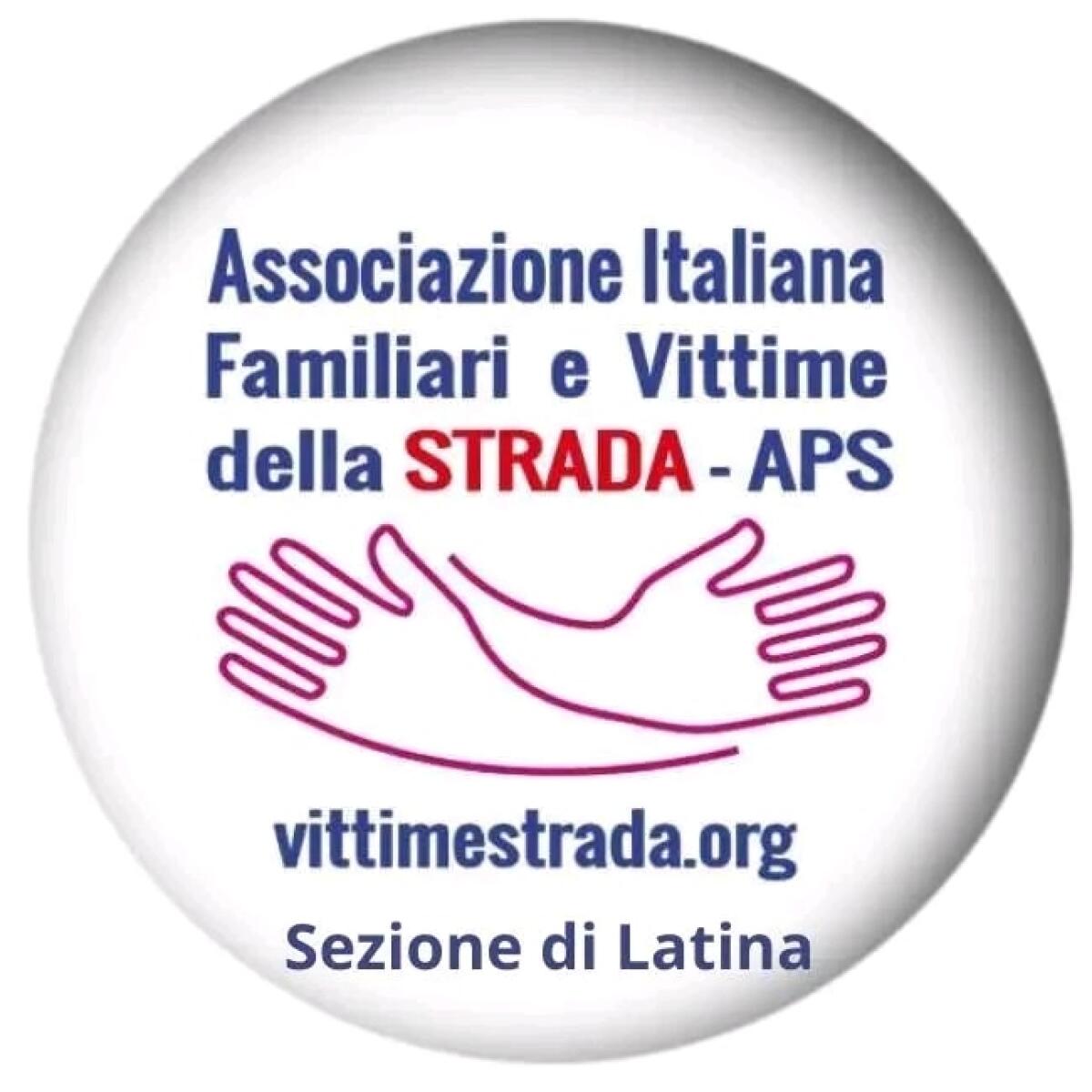 “Chiudere la rotatoria di via del Lido e verificare se sia a norma”: l’appello dell’Associazione Italiana Familiari e Vittime della Strada. - 