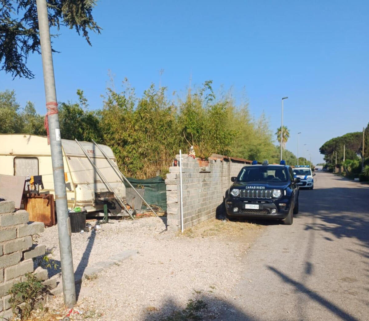 Aprilia - Insediamento abusivo a Pantanelle, sgomberato. 12 minori affidati ai Servizi Sociali - 