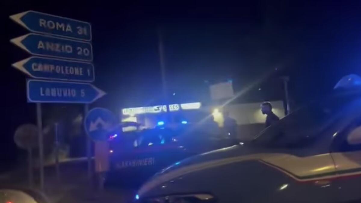 (VIDEO) Fuggono all'alt. Inseguiti, vengono trovati con arnesi da scasso. Notte concitata a Campoleone - 