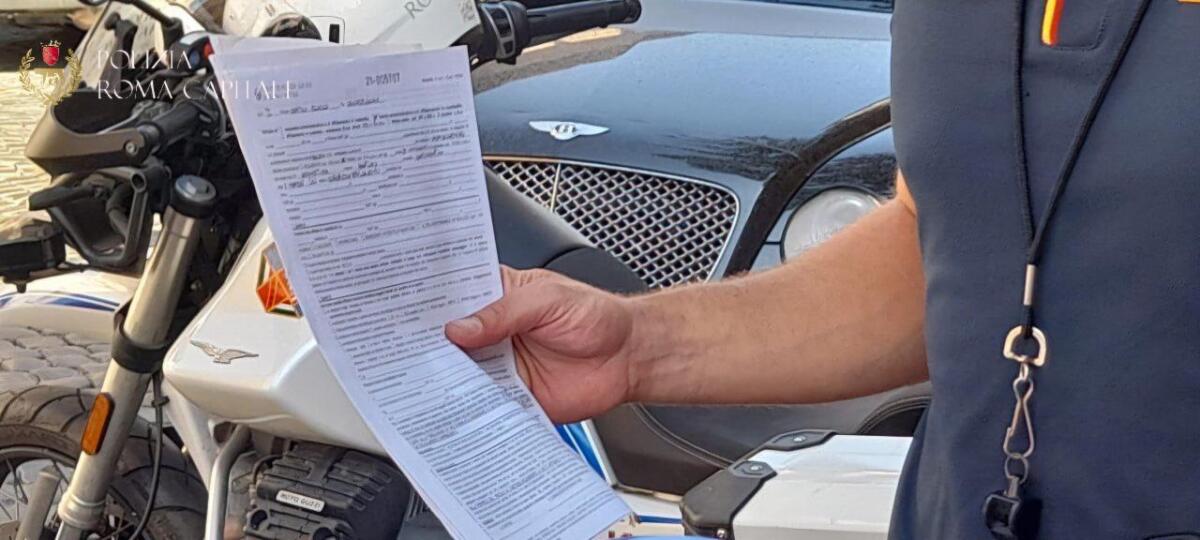 Girava a bordo di una Bentley Continental cabrio e una Ferrari California incurante della ZTL, senza assicurazione e con targhe radiate - 