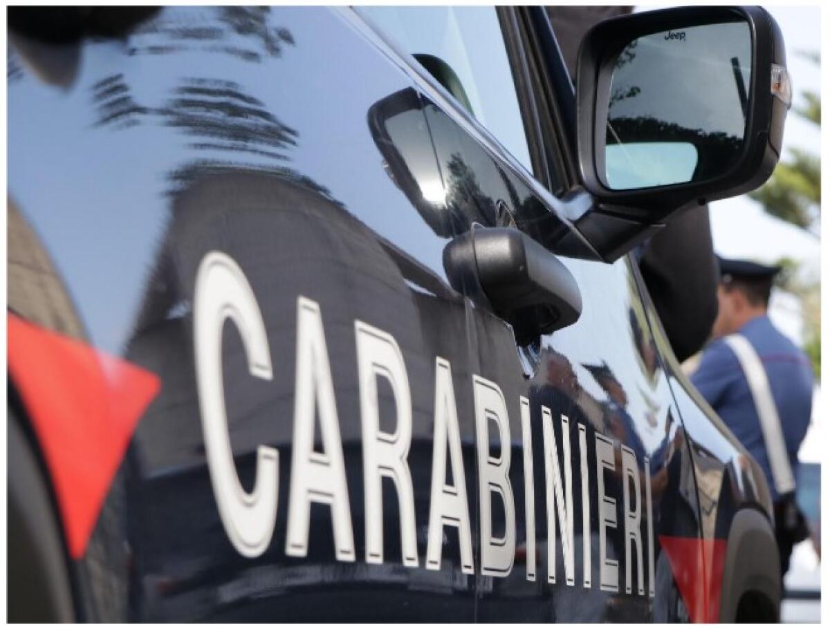 ANZIO - Disturba la messa, all’arrivo dei Carabinieri li minaccia e li aggredisce con morsi e sputi. - 