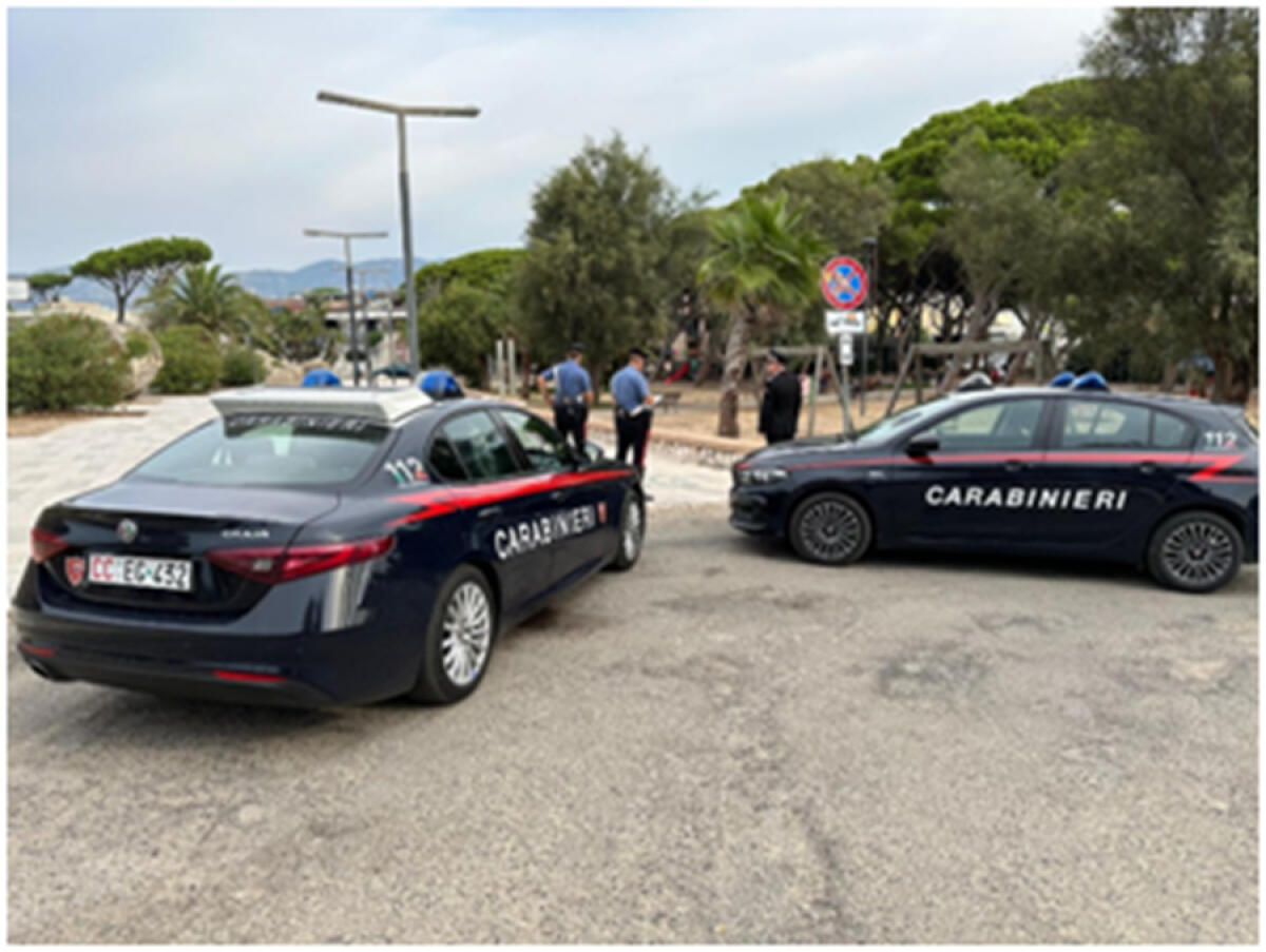 Prende a martellate un uomo, poi sferra un pugno al volto di un 18enne per la catenina: 22enne in arresto a Terracina - 