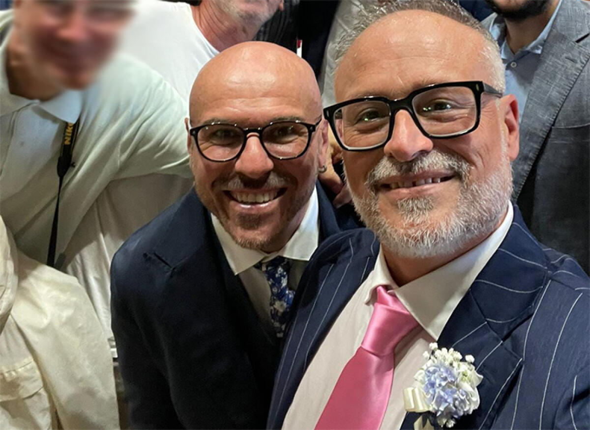 Grande festa in Comune ad Albano: il Sindaco Massimiliano Borelli, si unisce civilmente al compagno. - 