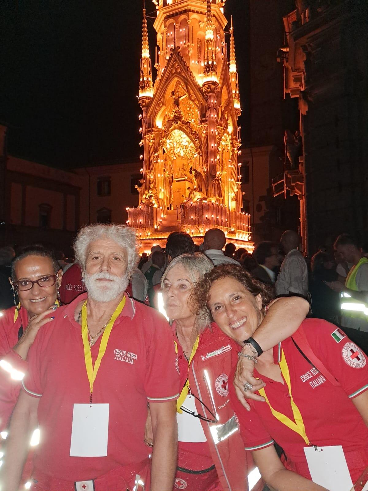 La Croce Rossa di Pomezia in supporto durante il tragitto della Macchina di Santa Rosa a Viterbo - 