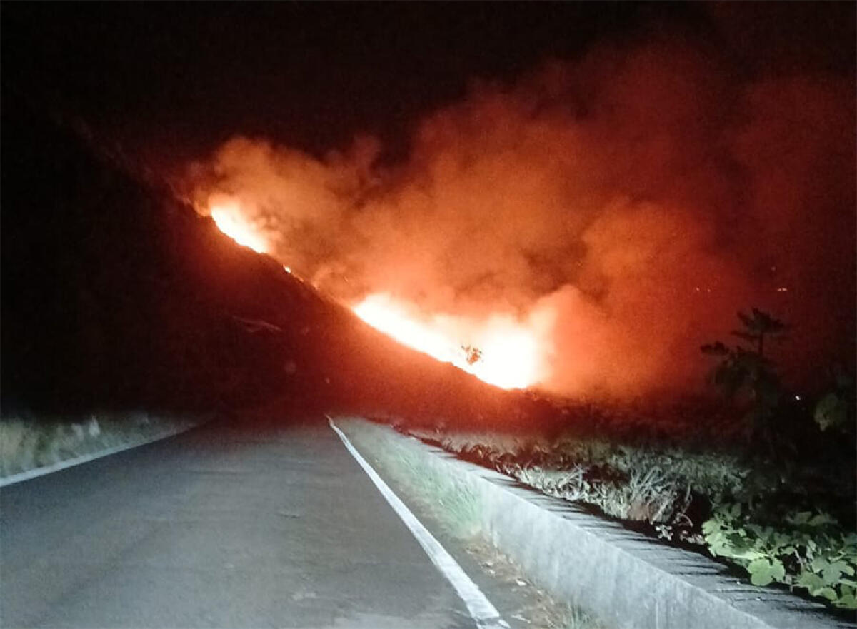 Norma nella morsa degli incendi: riaperta solo in nottata la provinciale Norbana. - 
