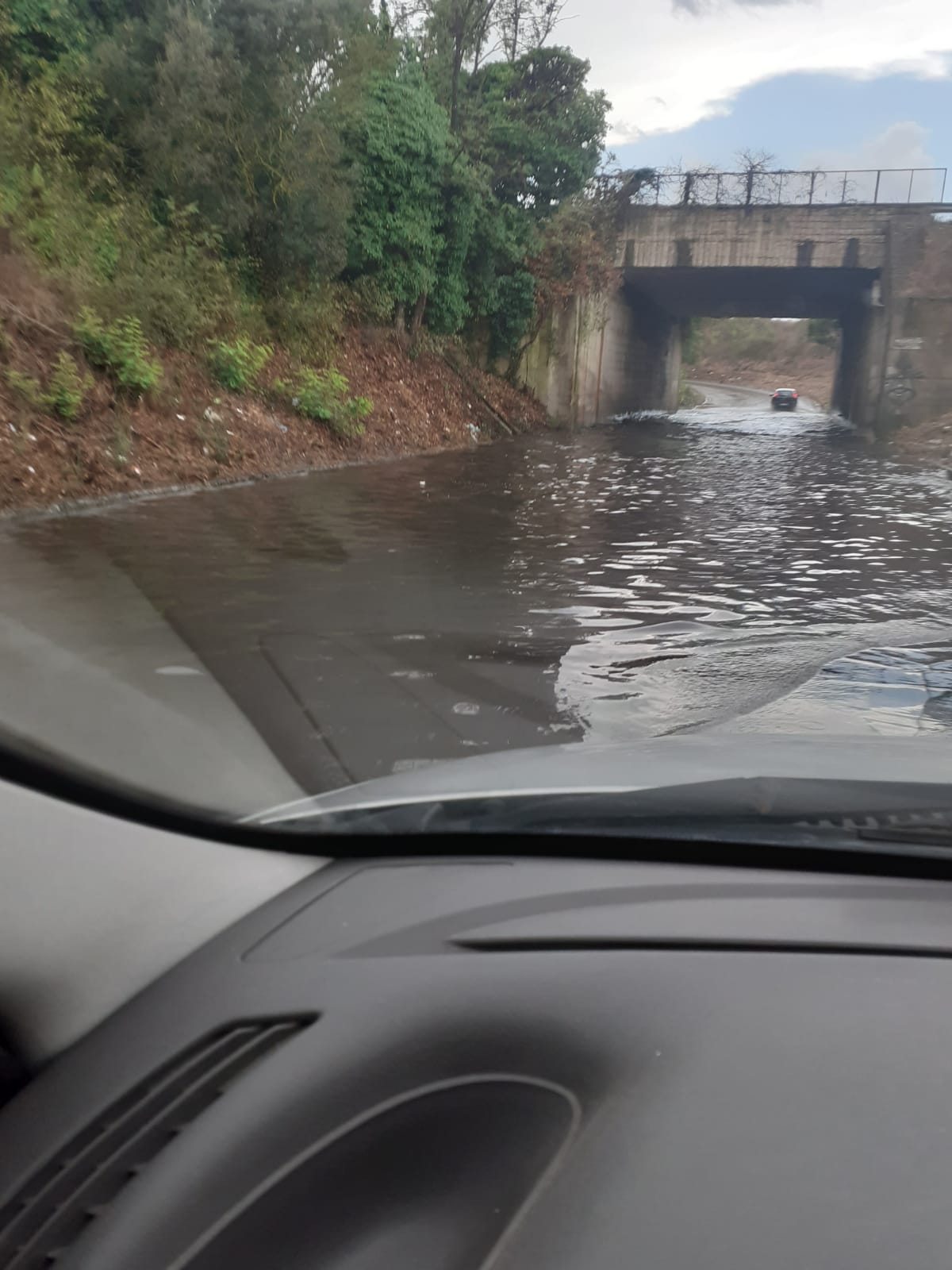 il sottopasso della Pontina a Pomezia allagato