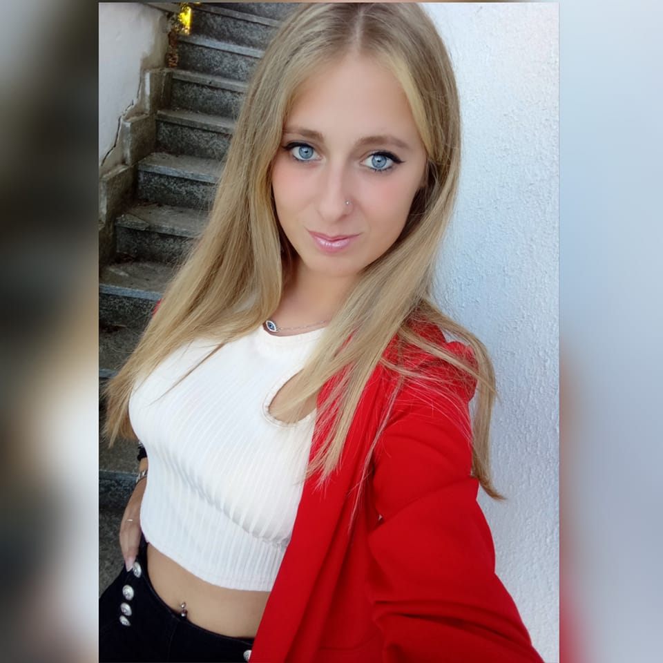 la 28enne Chiara Grattapaglia, vittima anche lei dell'incidente