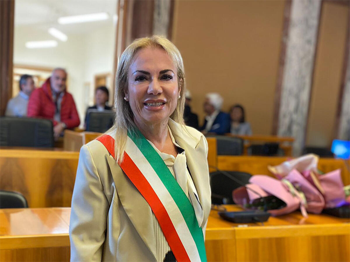 Haters, la sindaca di Latina Celentano dà mandato al suo avvocato per la querela - 