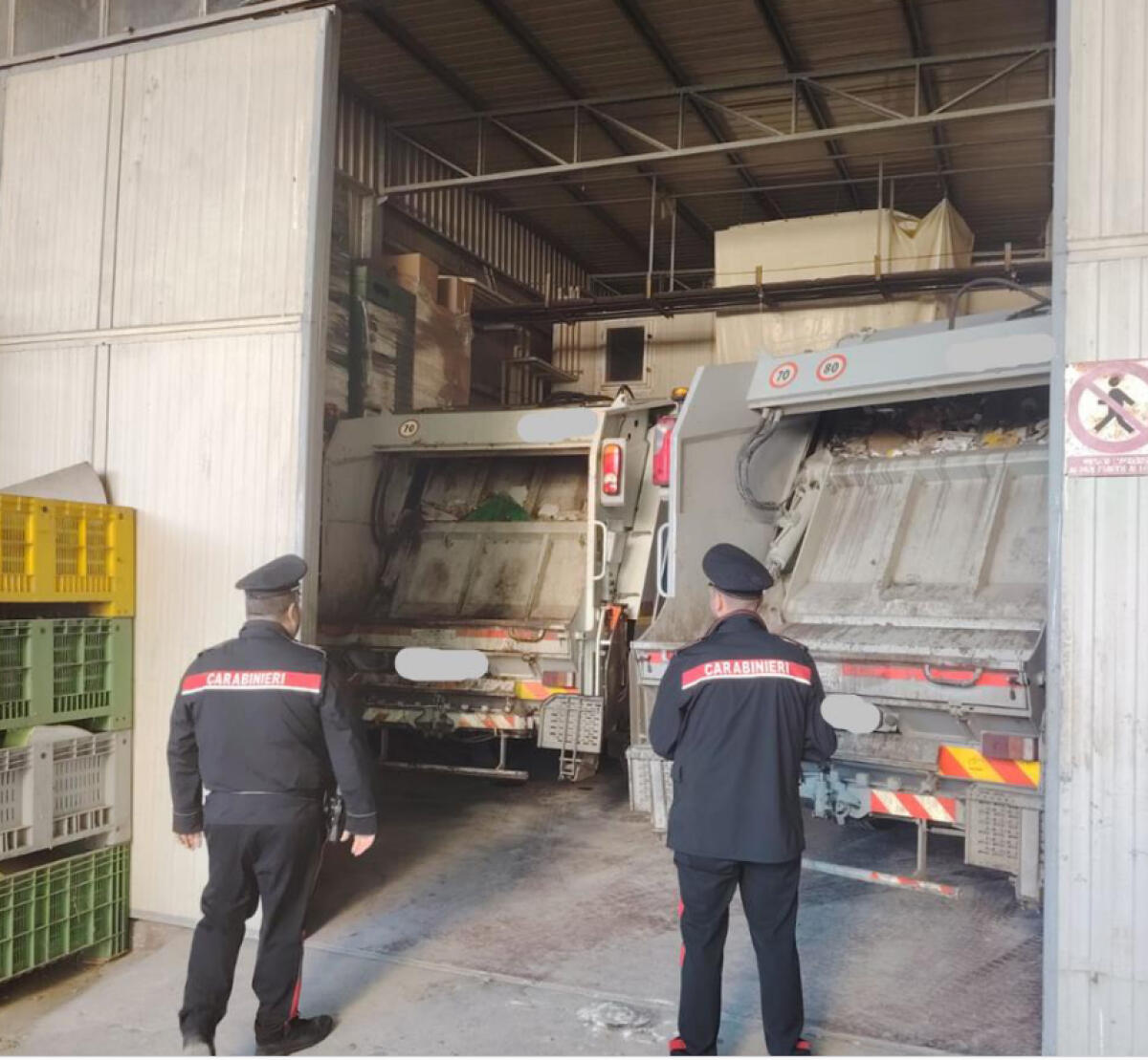 Ritrovati in un capannone a Lanuvio i 2 compattatori rubati a Cori - 