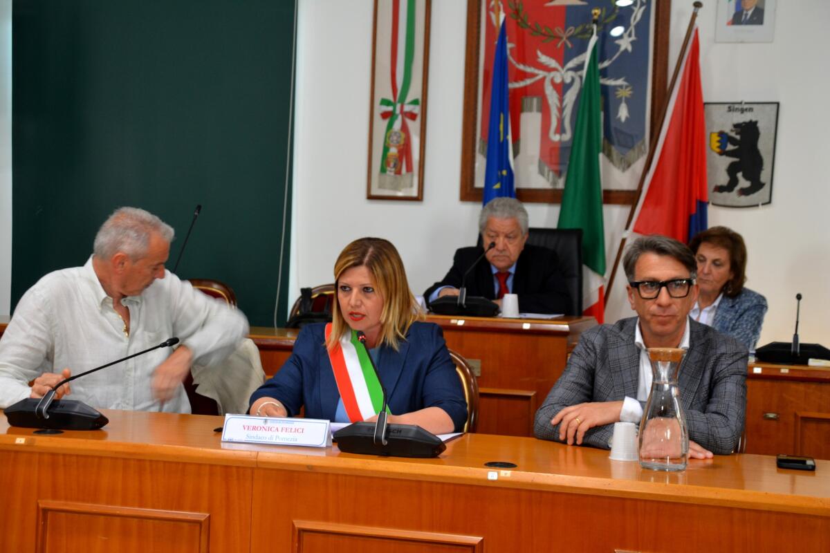 Al voto la mozione di sfiducia al Sindaco Veronica Felici. Questo giovedì Consiglio Comunale Straordinario a Pomezia. - 