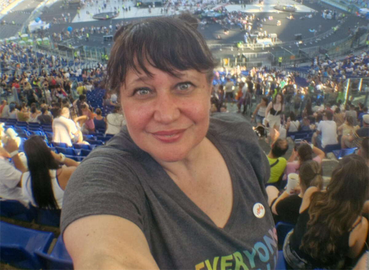 La voce di Monia di Aprilia all’interno del brano “One World” dei Coldplay. “Un sogno che si avvera”. - 