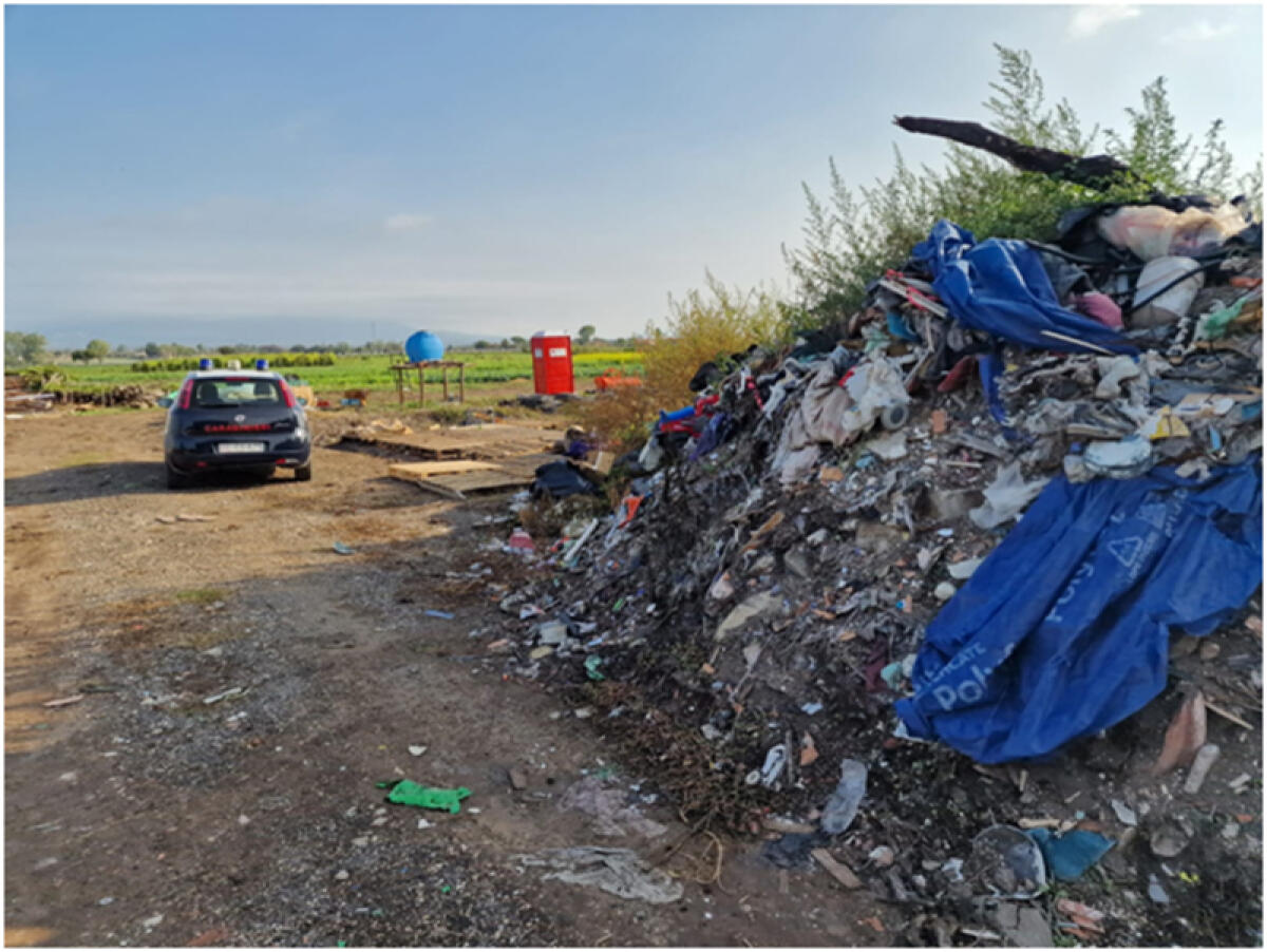 Caporalato, nel mirino dei carabinieri un'azienda agricola di Aprilia: denunciato bengalese - 