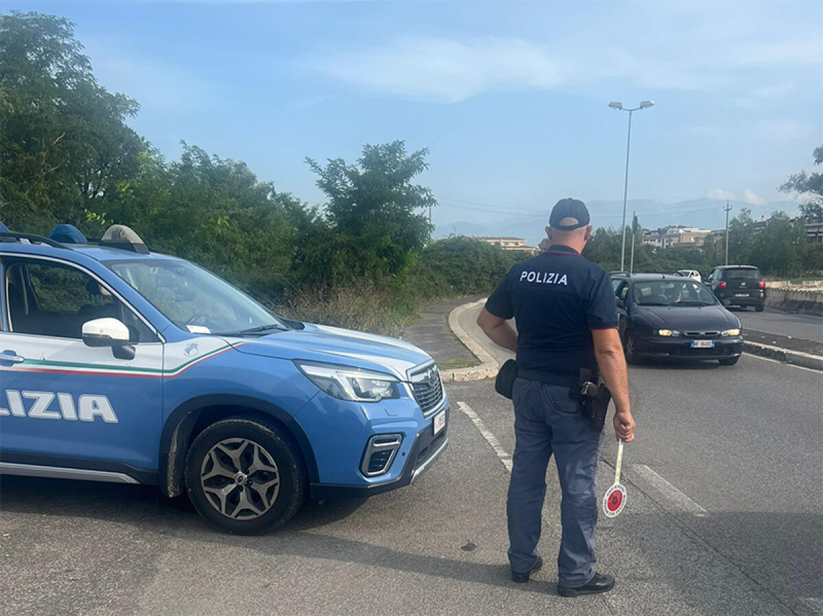 Nuovo servizio di controllo ad “Alto Impatto” a Latina: la Polizia avvia all’espulsione due cittadini stranieri irregolari. - 