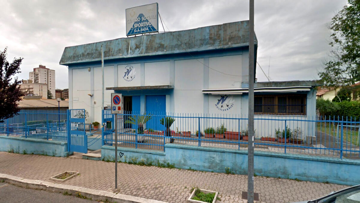 Furto all'ex Cral di Aprilia, portati via il pc e del denaro - 