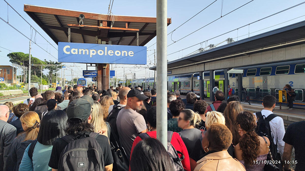 Lavori sulla rete ferroviaria di Roma Termini. Vita impossibile per i pendolari della Roma-Nettuno, sino al 25 ottobre costretti a cambi treno repentini. - 