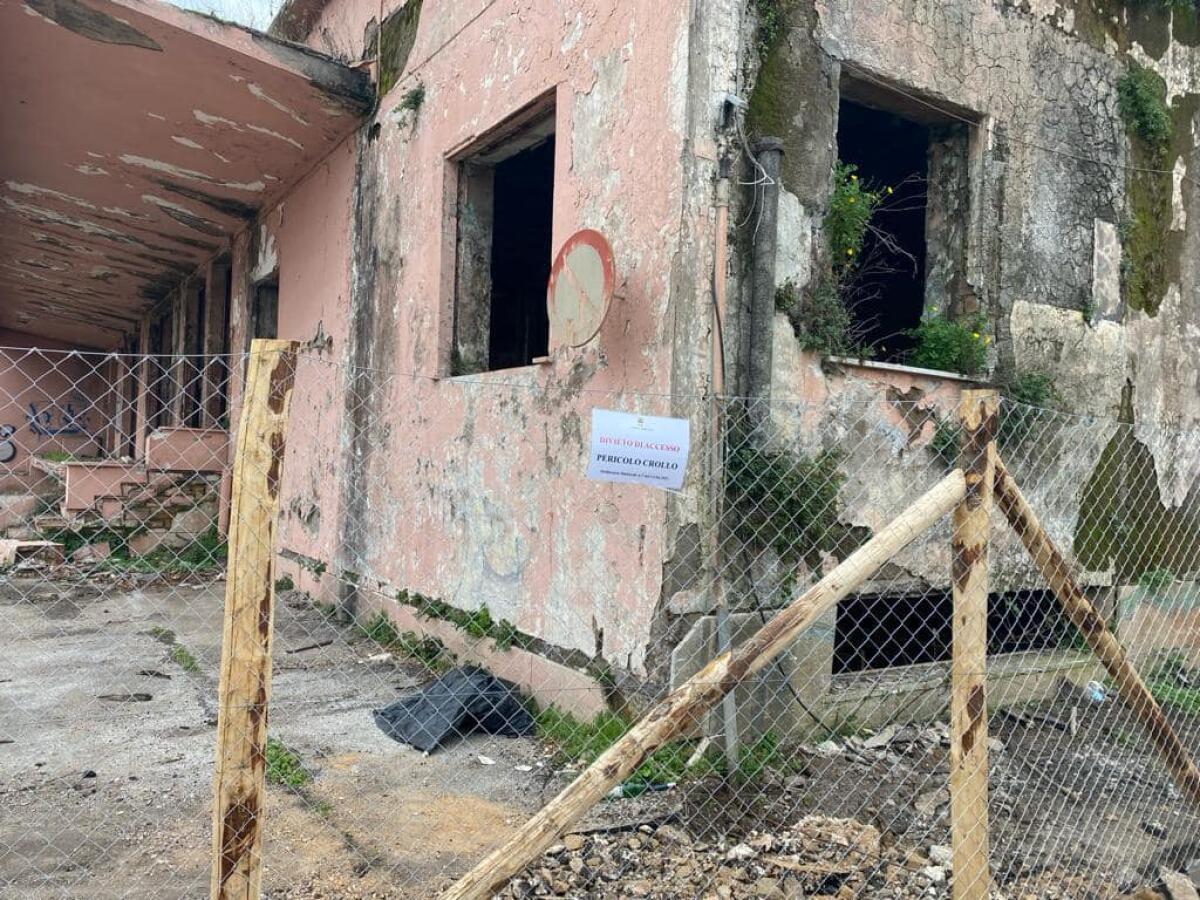 Sgomberato dalla Polizia l’ex caseificio “Carbonelli”, a Sabaudia. All'interno vivevano tre stranieri, due avviati all’espulsione. - 