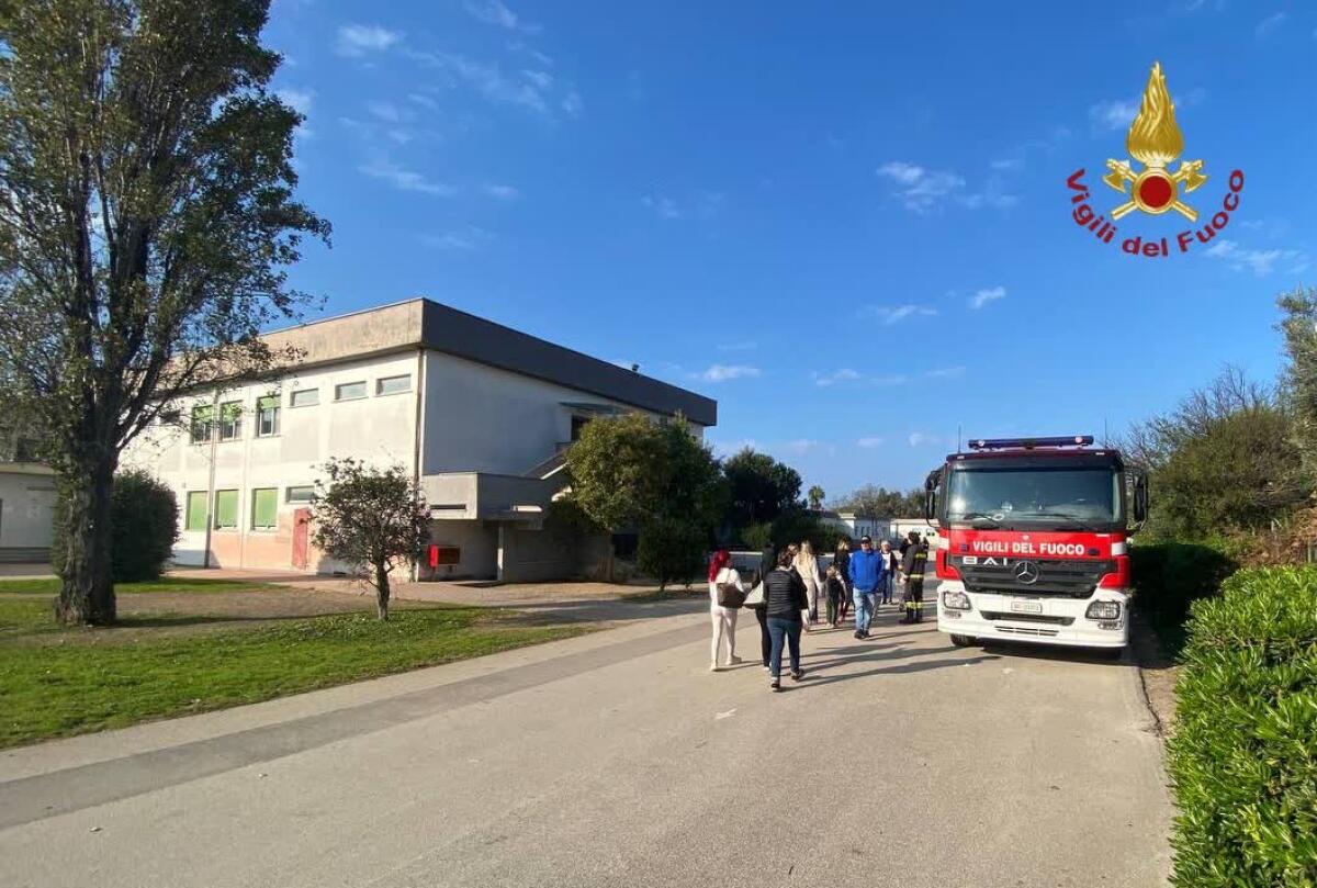 Fuga di gas, evacuata scuola ad Anzio - 