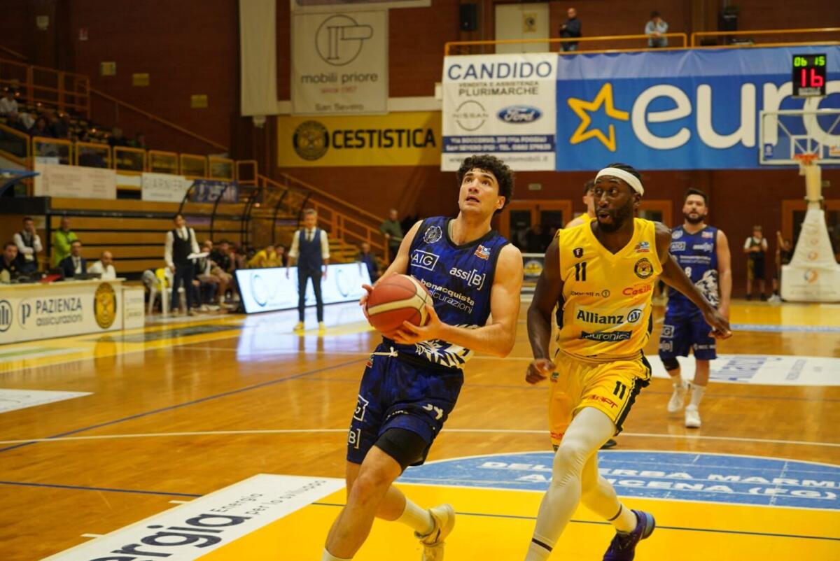 Basket - Debutto amaro per Martelossi al Latina - 