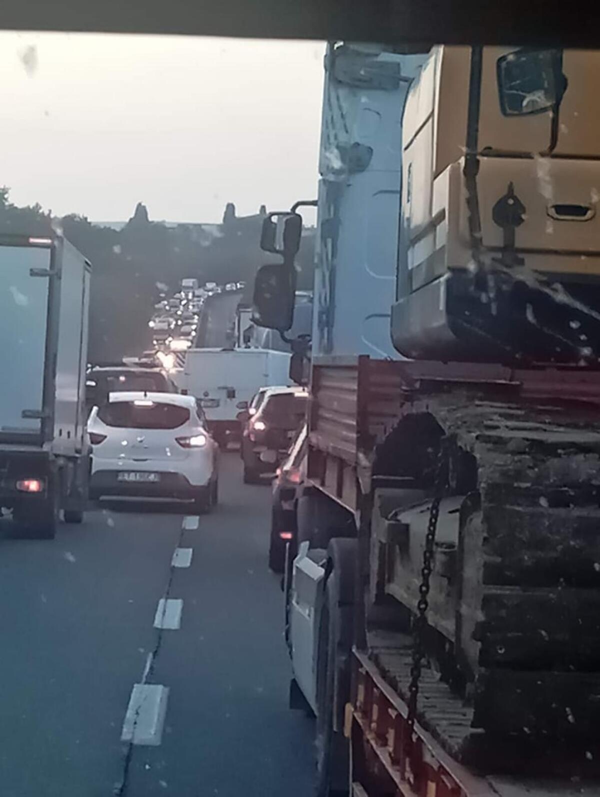 Pontina - Serbatoio cade da un furgone a Campoverde, disagi - 