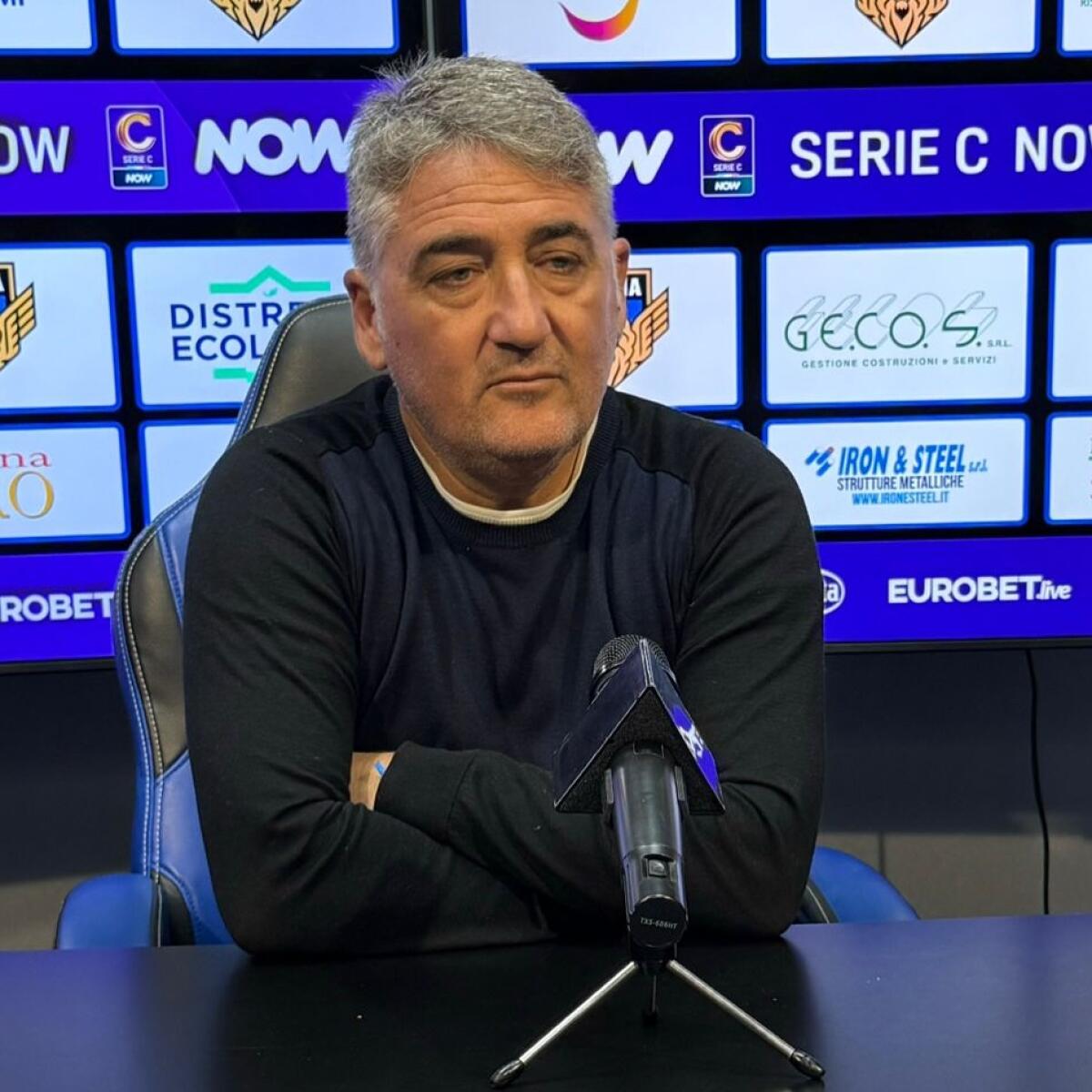 Calcio - Serie C - Latina inguardabile, crolla contro Crotone - 