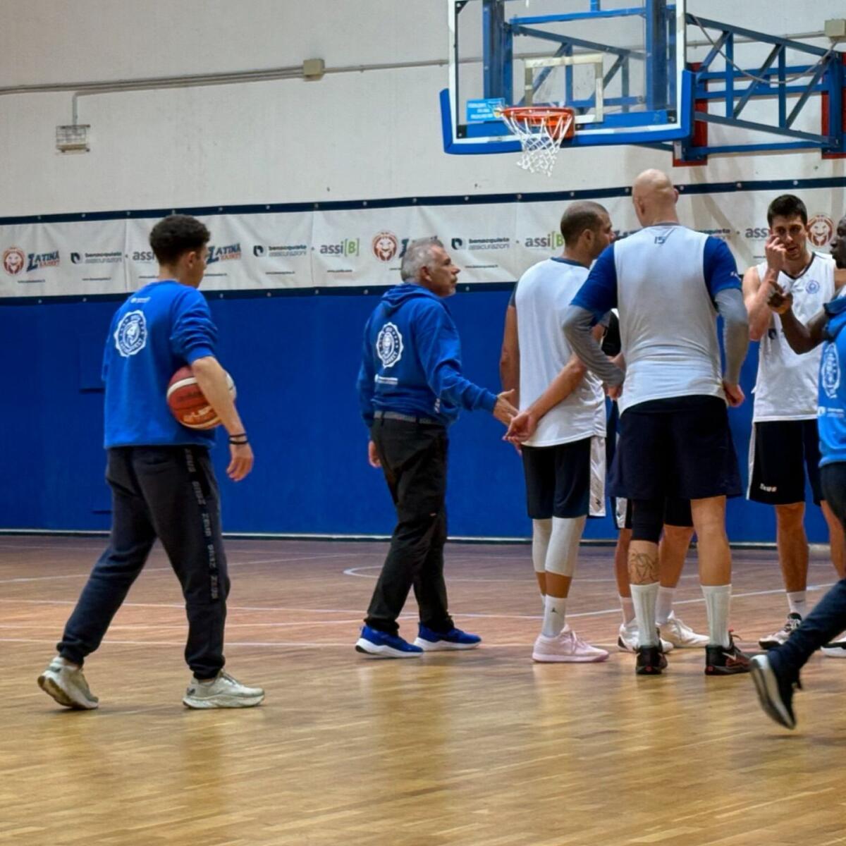 Alberto Martelossi è il nuovo capo allenatore della Latina Basket. Domenica il suo esordio nella trasferta contro la Juve Caserta. - 