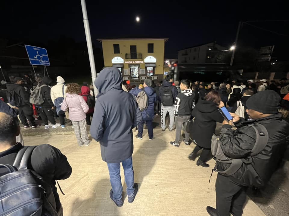 foto pendolare dal gruppo Linea Roma-Nettuno FL8 - Pendolari