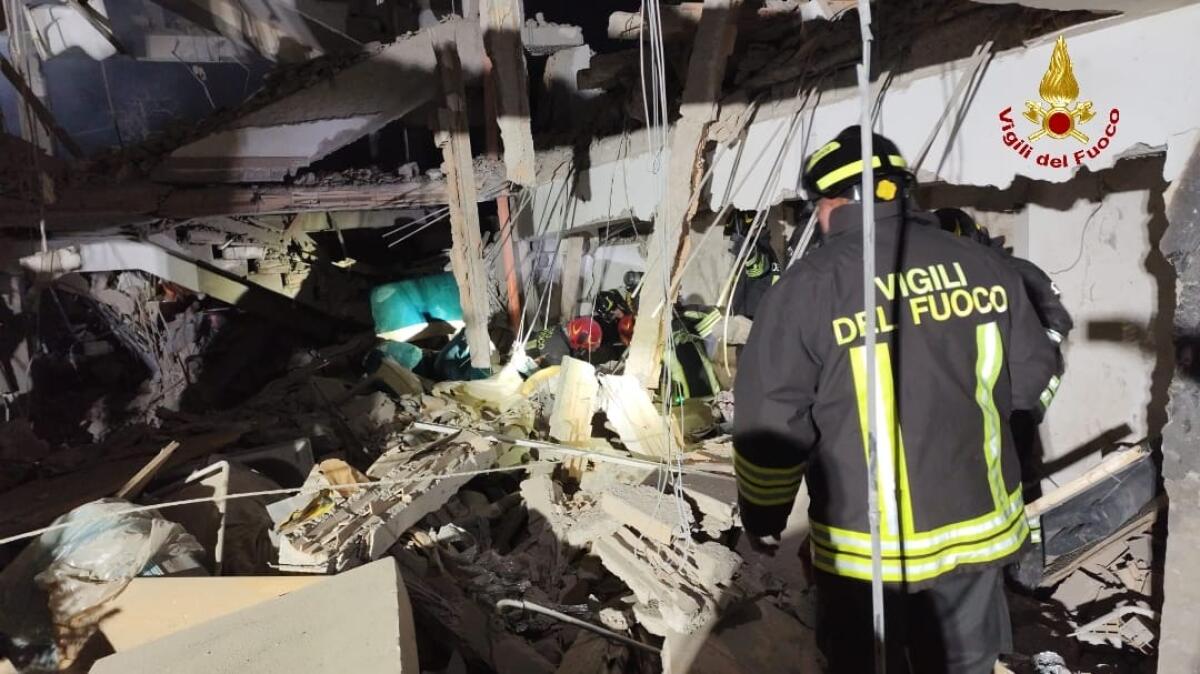 Aprilia - Esplosione e incendio nella zona di via Genio Civile: 3 vittime - 