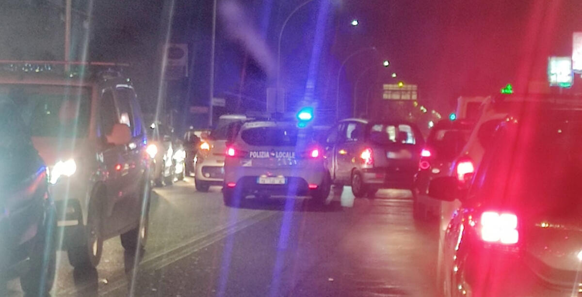 Incidente su via Romagnoli a Latina, disagi al traffico - 