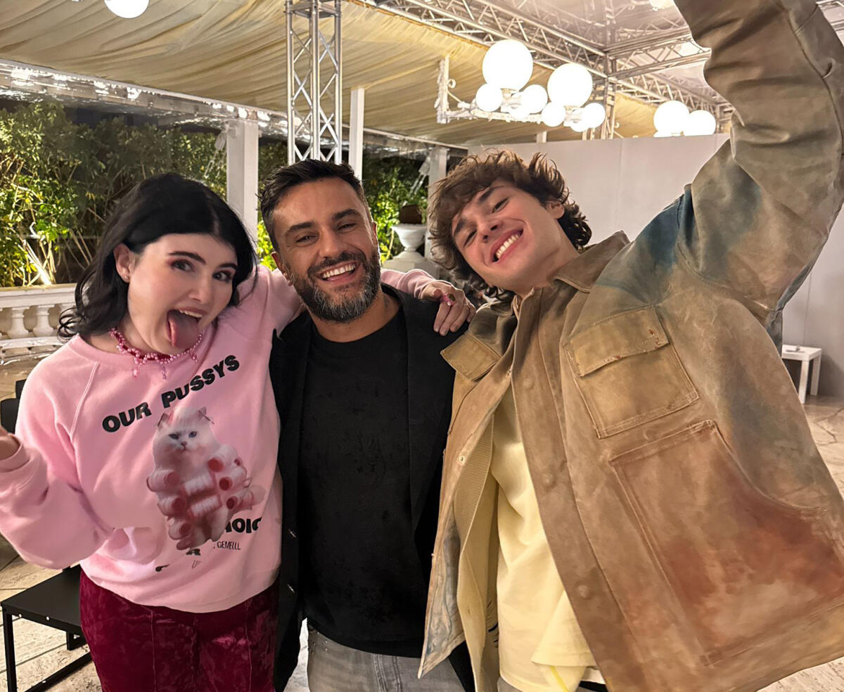 TANTA APRILIA A SANREMO: 3 I BIG DELLA “SCUDERIA” L’ISOLA DEGLI ARSTITI DEL PRODUTTORE CARLO AVARELLO - 