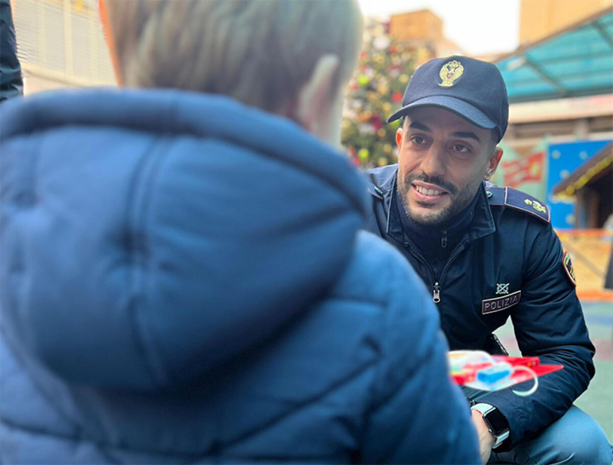 Le Forze dell’Ordine della Capitale in corsia al “Bambino Gesù”. Regali e sorrisi per i piccoli pazienti dell’ospedale pediatrico. - 