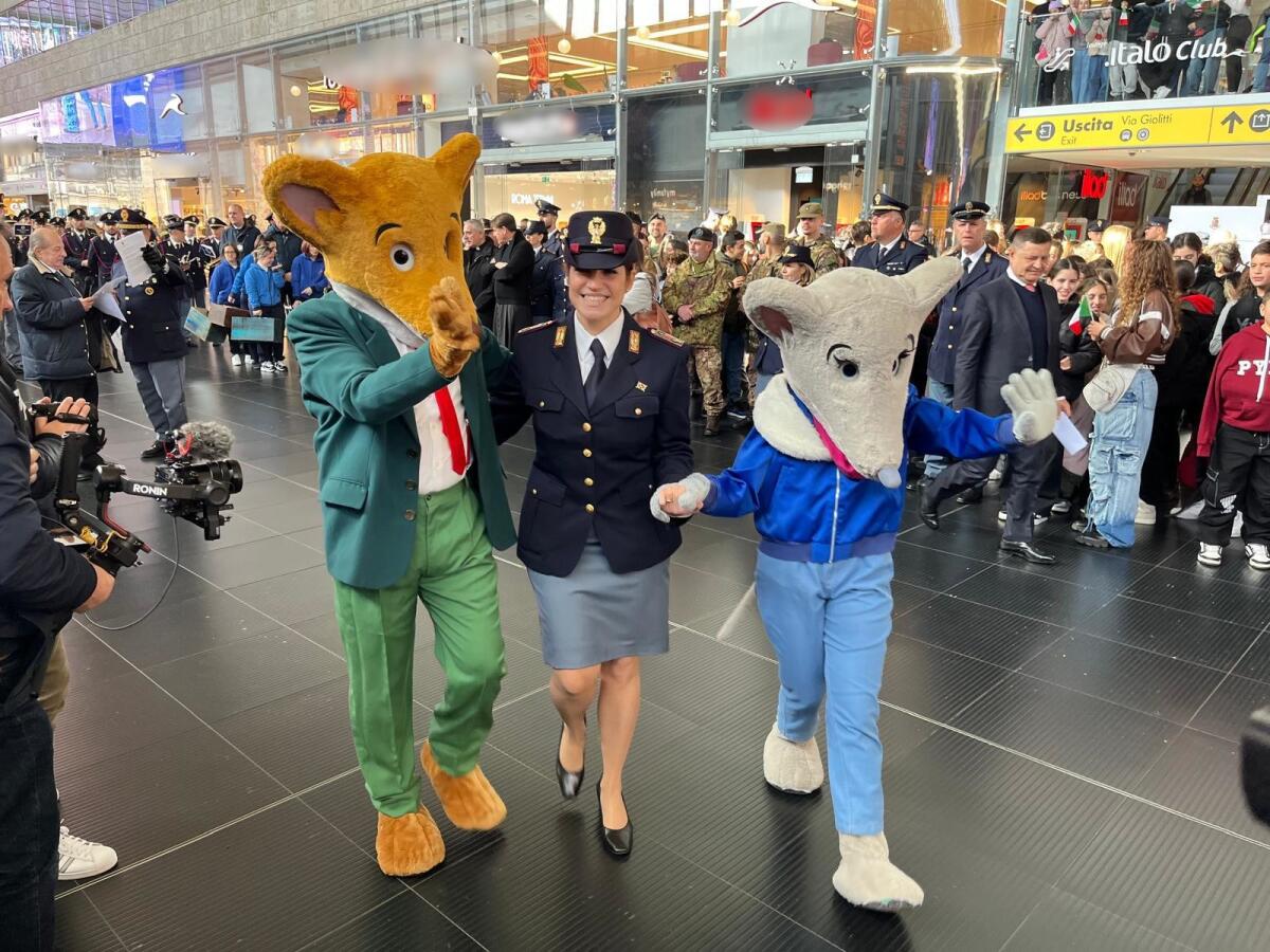 Roma Termini. Il concerto di Natale della Fanfara della Polizia - 