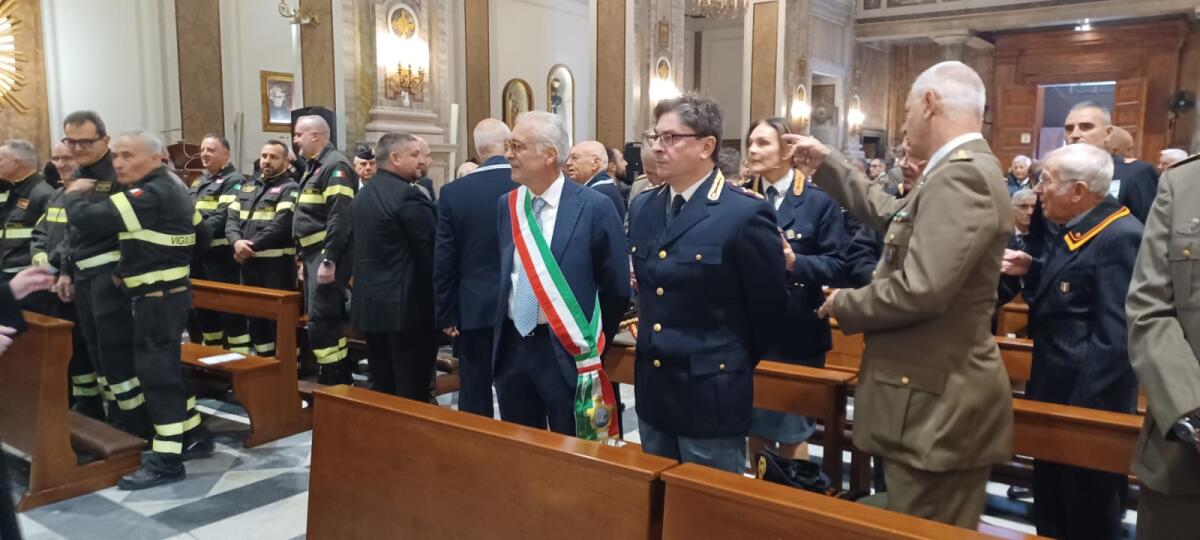 Prime uscite ufficiali per il neo sindaco di Anzio, Aurelio Lo Fazio. Questa domenica all’accensione ufficiale dell’albero di Natale. - 