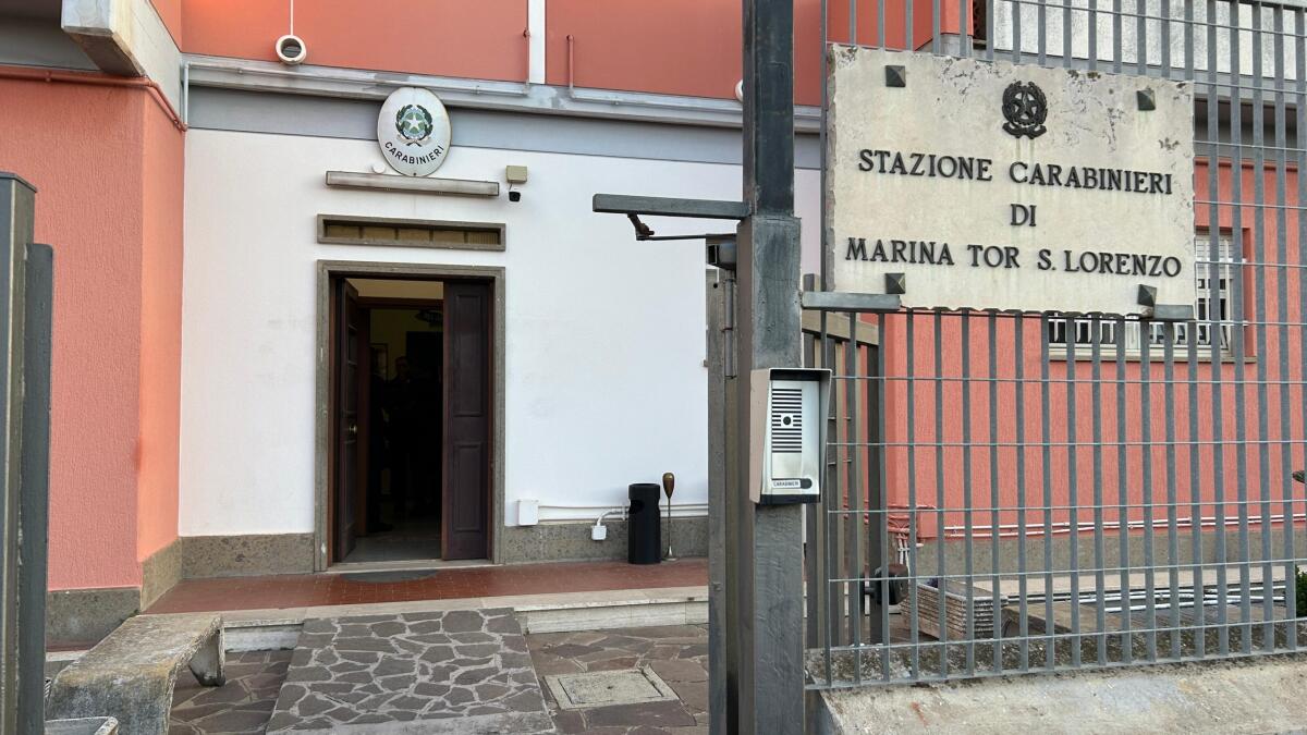 Due rapine a Tor San Lorenzo nel giro di poche ore: i Carabinieri arrestano un 32enne. Caccia aperta al complice. - 