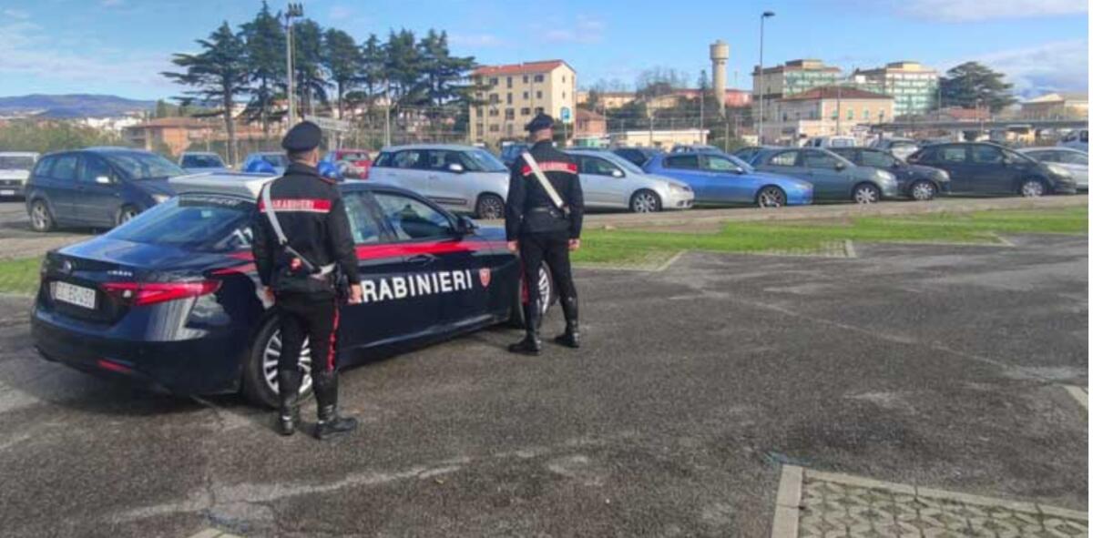 Tentano un furto di rame alla Stazione di Campoleone: messi in fuga dai carabinieri - 