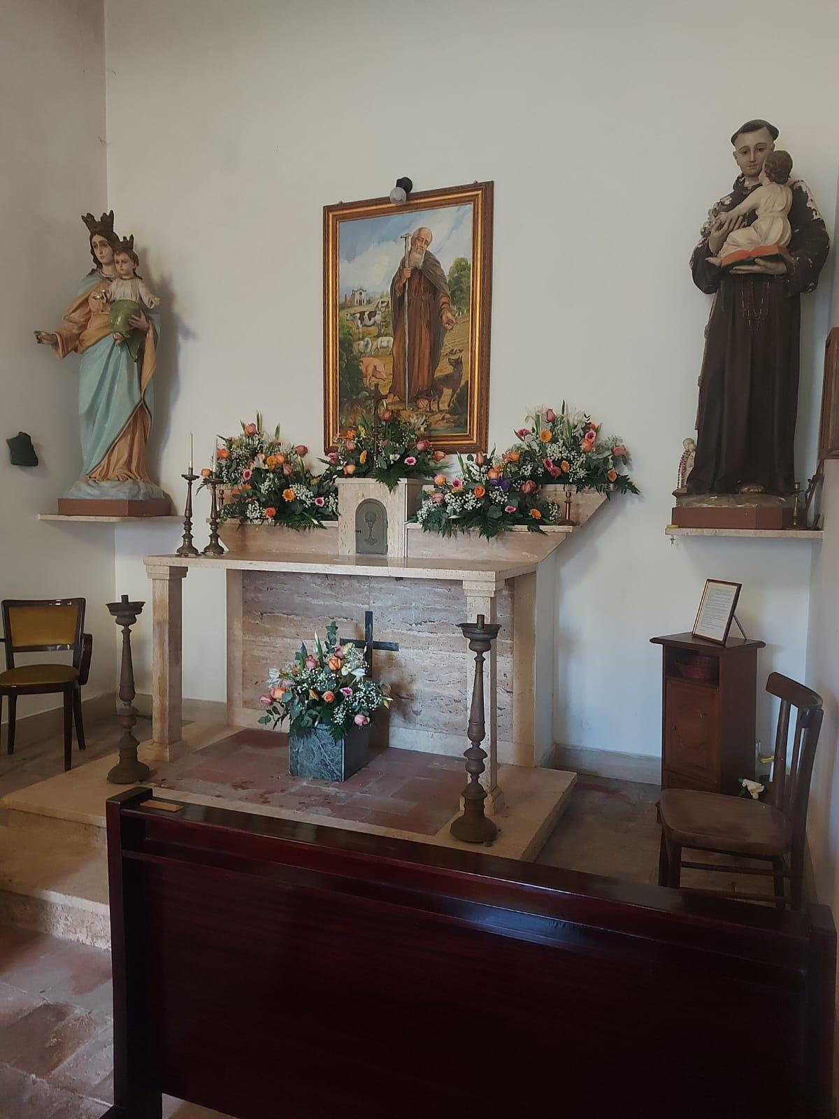 Benedizione degli animali, del pane e del sale questo venerdì ad Aprilia alla chiesetta di Sant’Antonio Abate. - 