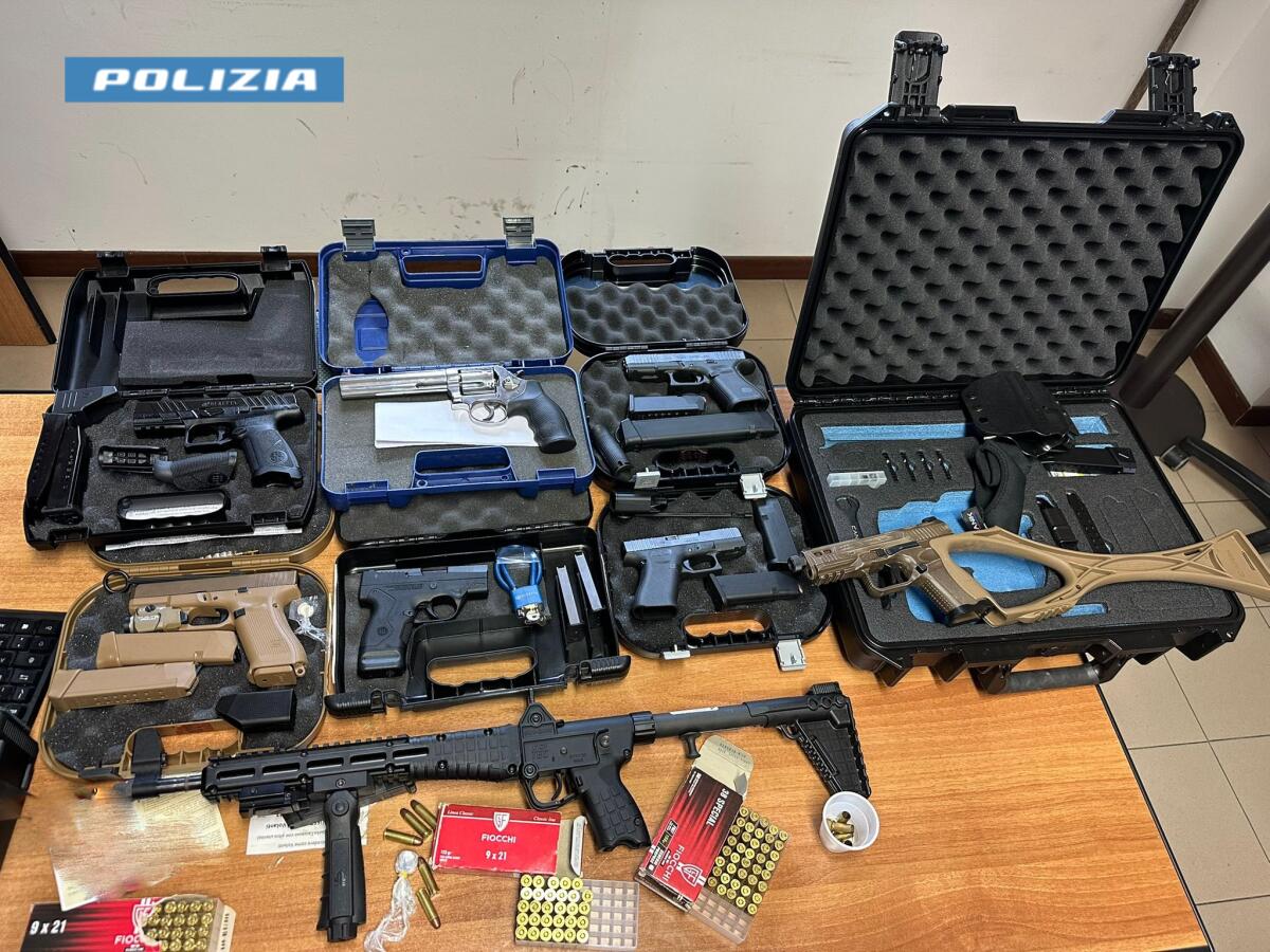 APRILIA - Esplode dei colpi d’arma da fuoco sul terrazzo, la notte di Capodanno, e poi posta il video sui social. Denunciato dalla Polizia. - 