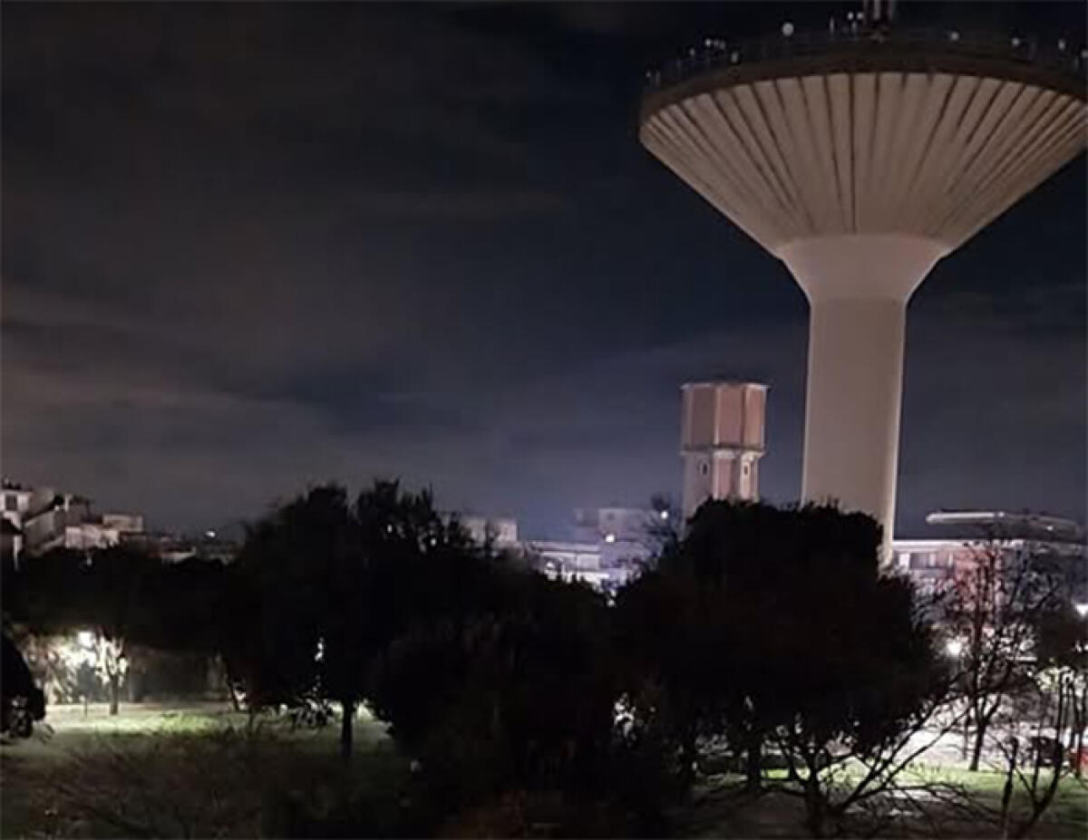 Con il ritorno delle piogge il Parco Manaresi di Aprilia di nuovo al buio. - 