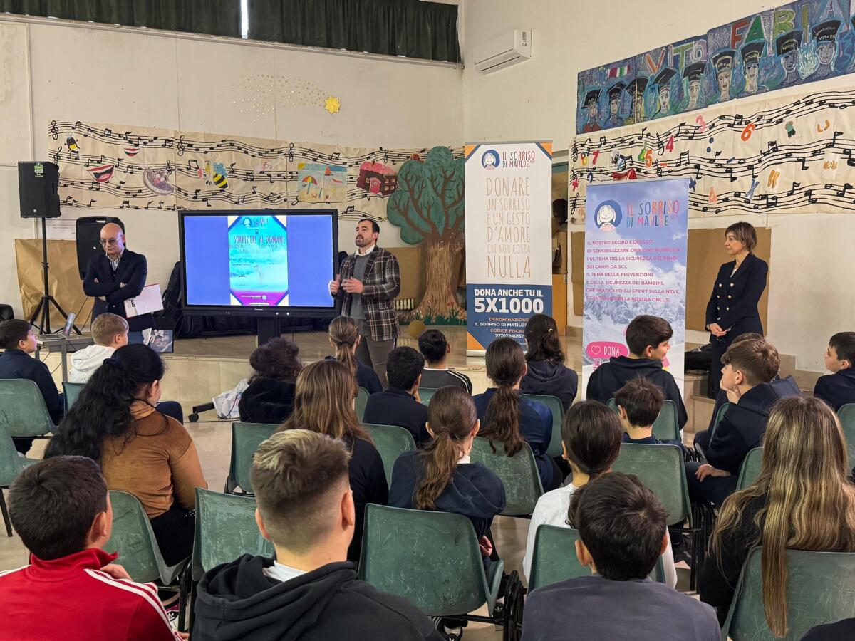 "Sorridere al domani", stimolante confronto sul disagio giovanile al Vito Fabiano di Latina - 