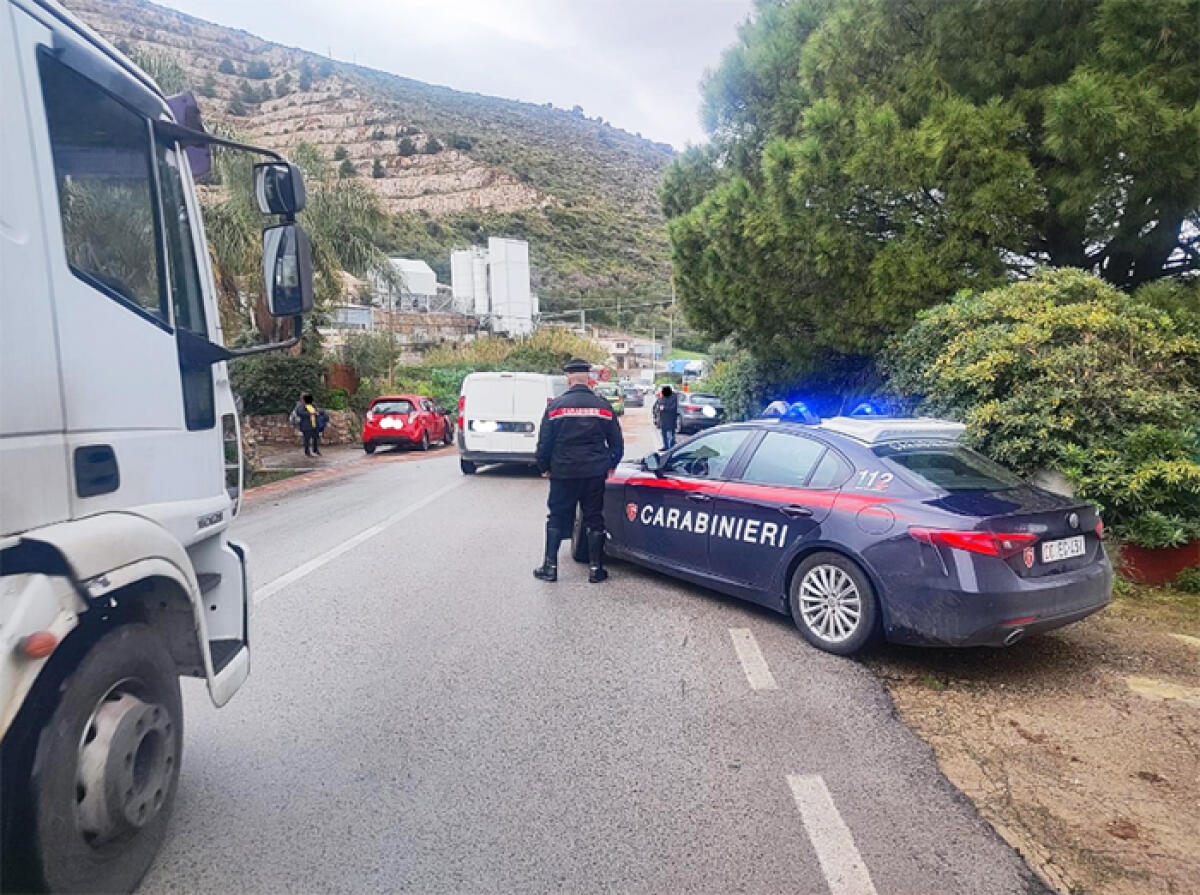 Incidente frontale sull’Appia, a Terracina: tre persone ferite. Una delle vetture coinvolte senza assicurazione. - 