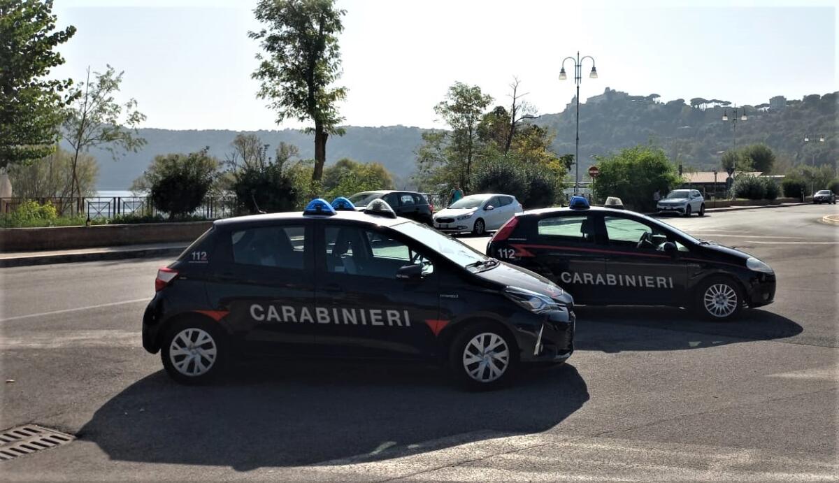 Atto incendiario alla caserma dei carabinieri di Castel Gandolfo - 