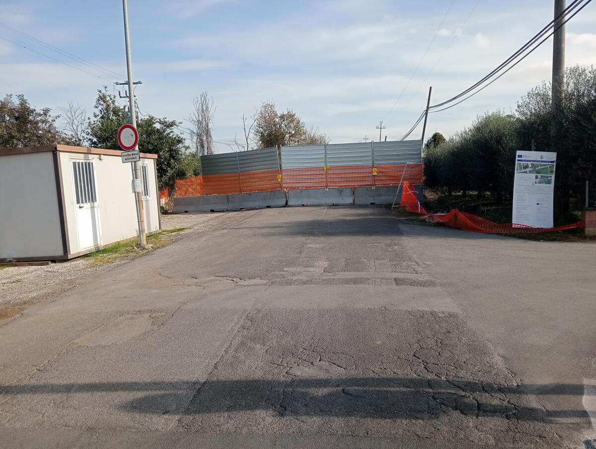 Aprilia - Ripartono i lavori sul ponte di via Isole? Si prolunga la chiusura al traffico fino al 30 aprile - 