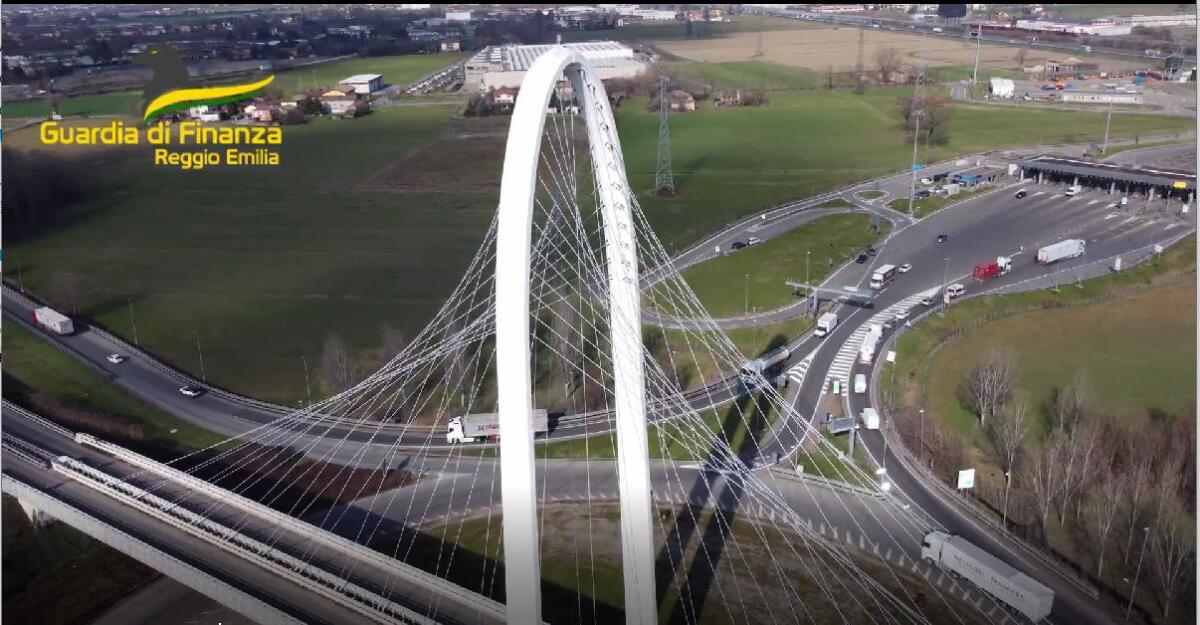 Passa per la provincia di Roma un’operazione della Finanza di Reggio Emilia: scoperta una frode fiscale per oltre 100 milioni di euro. - 