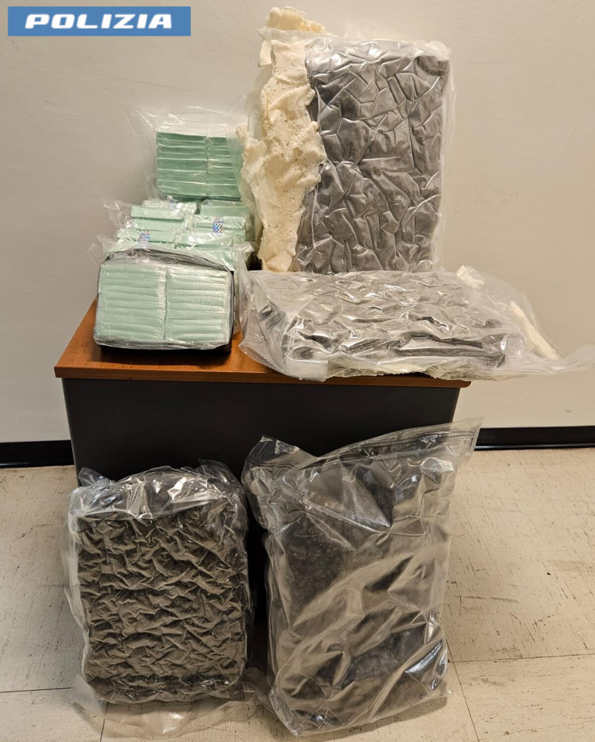 Pomezia. Trasportava in macchina 11 chili di droga in una borsa frigo, arrestato   - 