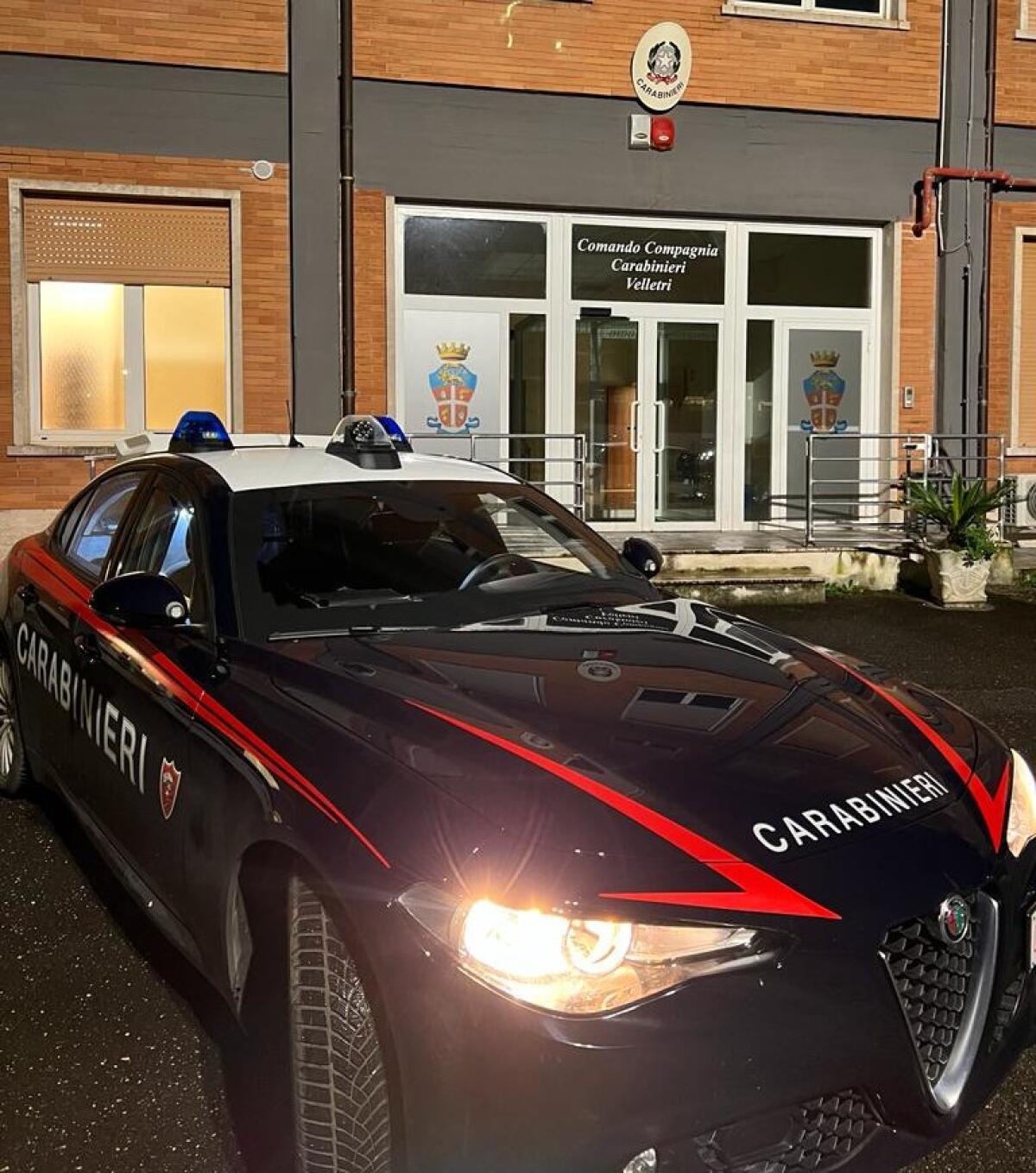Smantellata dai Carabinieri di Velletri una fitta rete di spaccio nei comuni dei Castelli Romani: 4 arresti. - 
