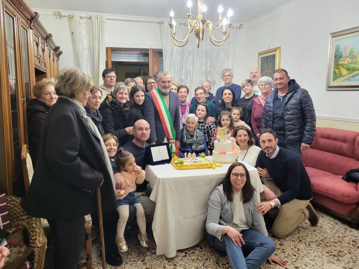 Cento candeline a Cori per Giuseppina Lucarelli. - 
