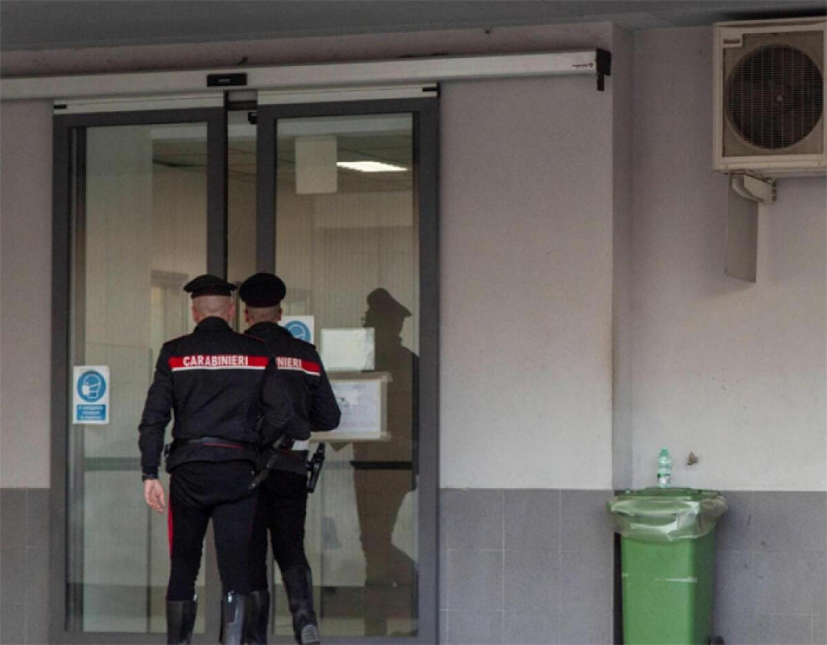 37enne di Aprilia racconta di essere stato investito, ma le lesioni sono compatibili ad un’aggressione. Indagano i Carabinieri. - 