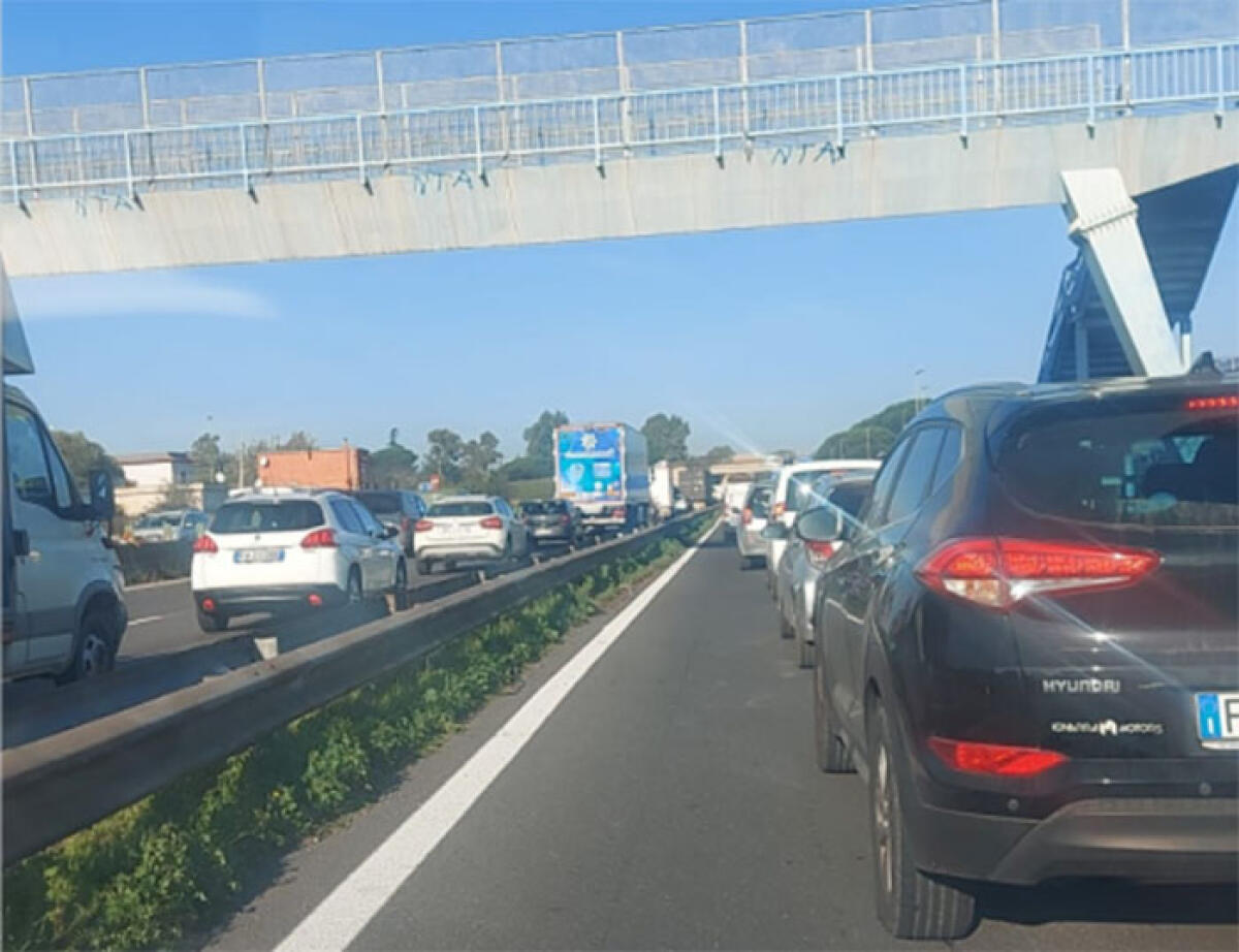 Tamponamento a catena sulla Pontina a Campoverde - 